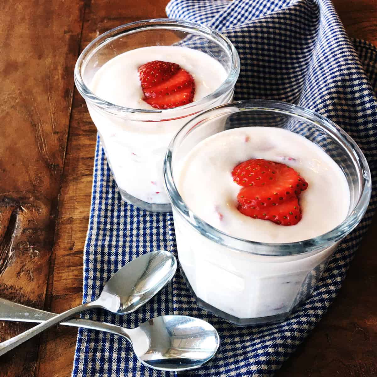 https://www.onehappydish.com/wp-content/uploads/2019/10/instant-pot-yogurt-recipe.jpg